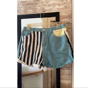 Trendy denim shorts 💙💛🖤